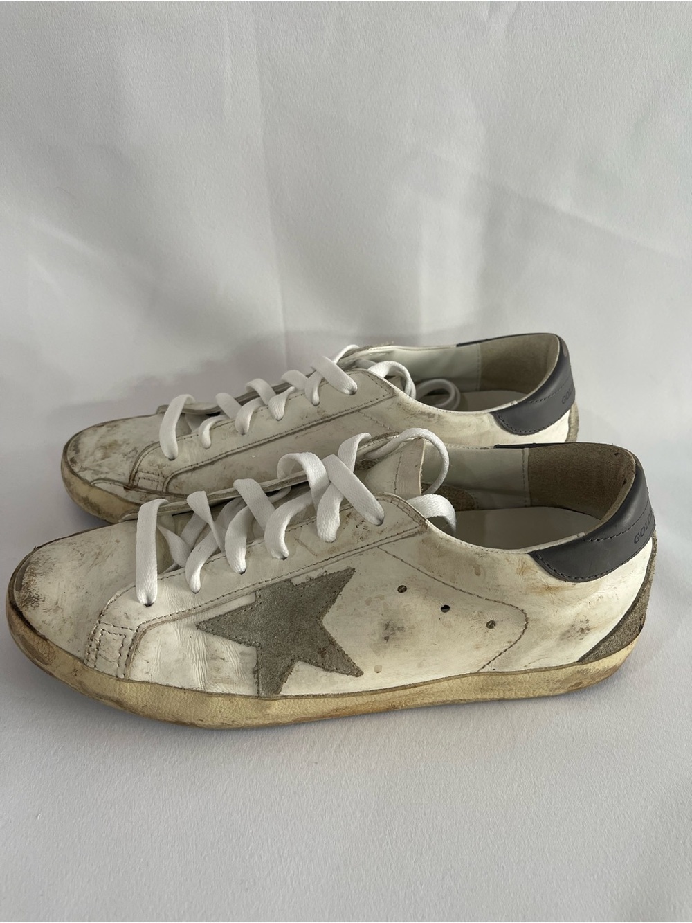 Golden Goose Super-Star Leather white and gray Low-Top Sneakers luxury sneaker